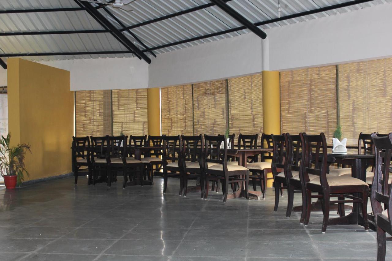 Tusk And Roar Corbett Resort Dhela Exterior foto